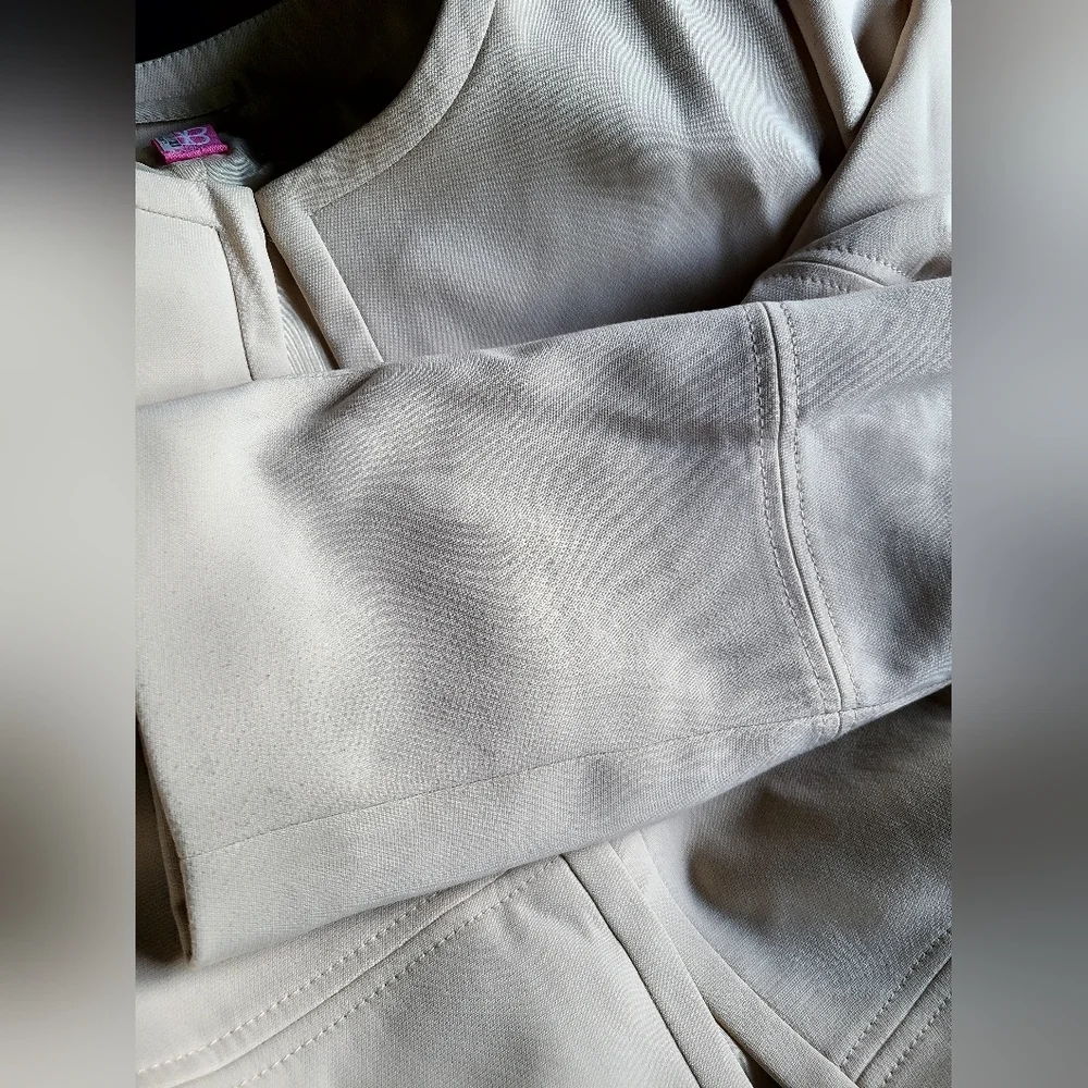 Basler Blazer 💗 - Picture 6 of 11